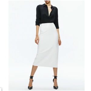 Alice + Olivia Maeve Vegan Leather Slip Skirt Sz 2 Off-White - slightly stained